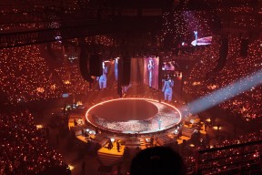 金年会官网-包含风起云涌！球场音浪激荡，气氛燃爆的词条