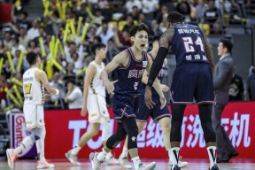 金年会官网入口-辽宁男篮客场取胜，展现出色表现(辽宁男篮之所以取得如此骄人的战绩)