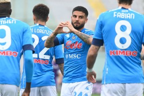 关于那不勒斯防线零封对手，取得宝贵三分的信息