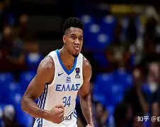 希腊队组织紧密,逆袭击败劲敌赢得胜利 希腊队组织紧密,逆袭击败劲敌赢得胜利